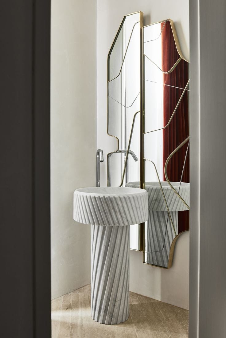 Light Marble Swirling Fluted Pedestal Basin